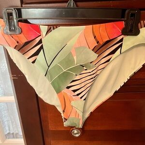 NWOT- Womens Calia Carrie Underwood swim suit bottom size M. Colorful